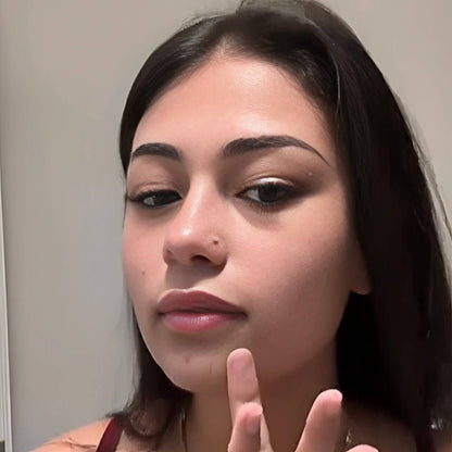 Clear Pores & Smooth Skin — Visible Results in 30 Days